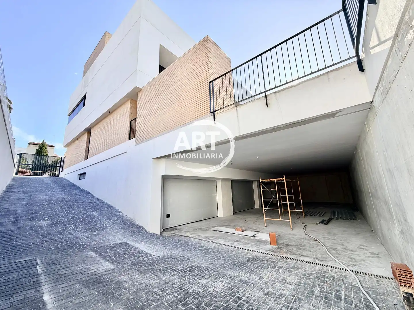 Exterior view of Detached homes for sale in Benissanó  with Air Conditioner, Heating and Private garden