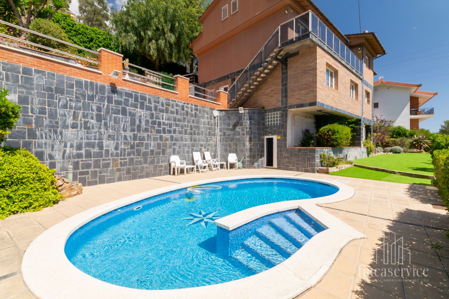Swimming pool of House or chalet for sale in Santa Coloma de Cervelló  with Air Conditioner, Heating and Private garden