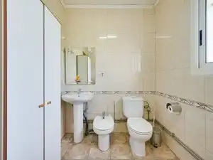 Bany de Casa o xalet en venda en Caldes de Malavella amb Aire condicionat, Calefacció i Jardí privat