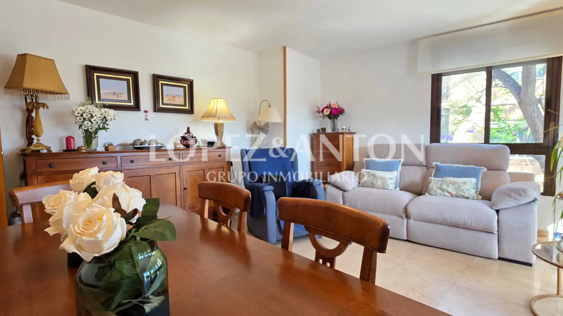 Living room of Flat for sale in L'Eliana  with Air Conditioner, Oven and Balcony