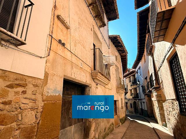 Casa-chalet en Venta en Rubielos de Mora