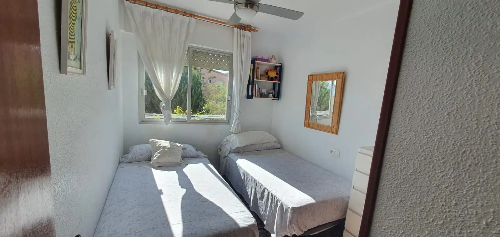 Habitación de Piso en venta en Pilar de la Horadada con Balcón y Alarma
