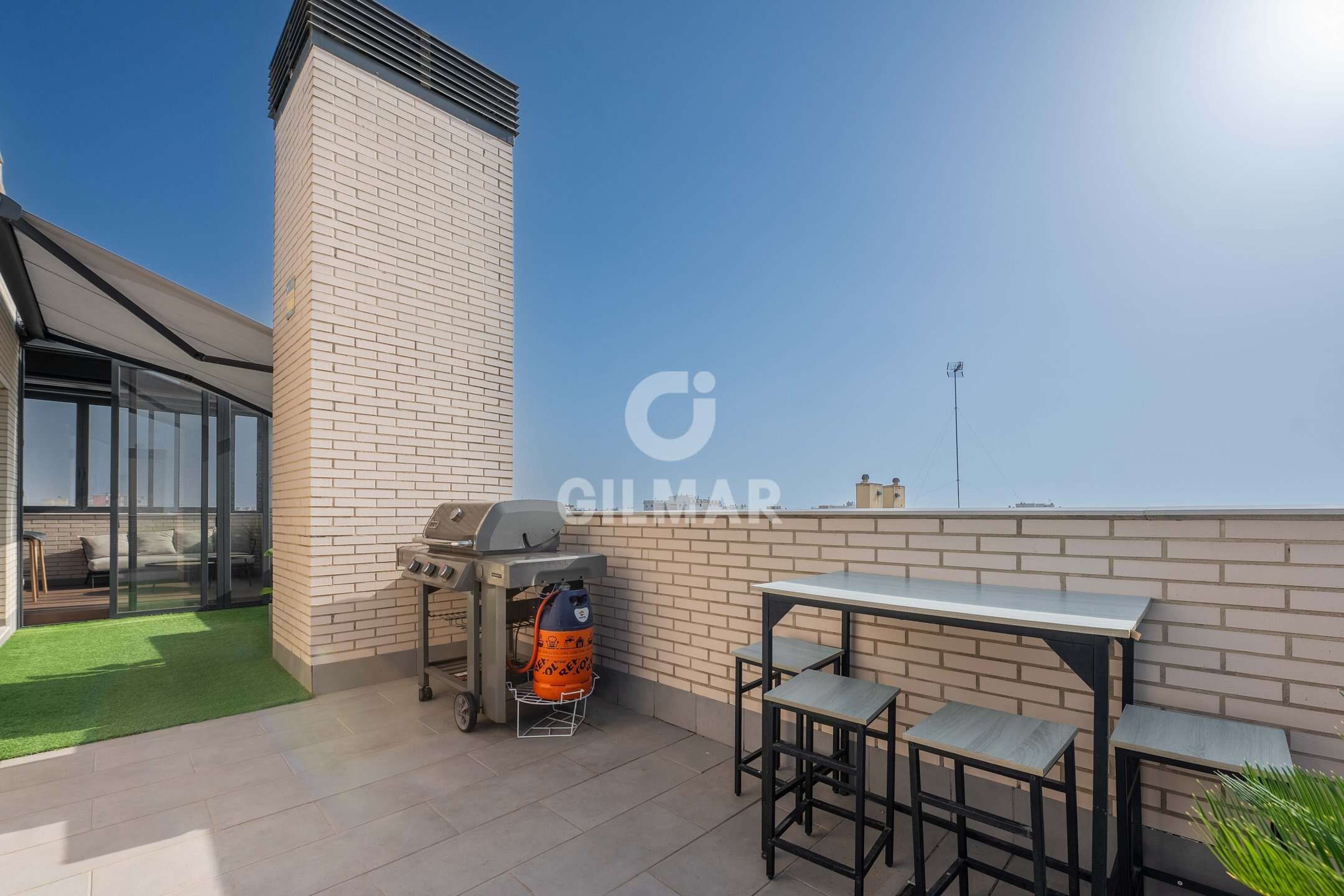 Terrace of Attic for sale in  Cádiz Capital  with Heating, Storage room and Balcony