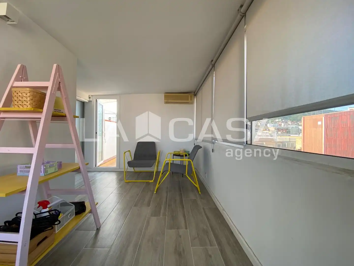 Terrassa de Dúplex en venda en Santa Coloma de Gramenet amb Calefacció, Terrassa i Balcó