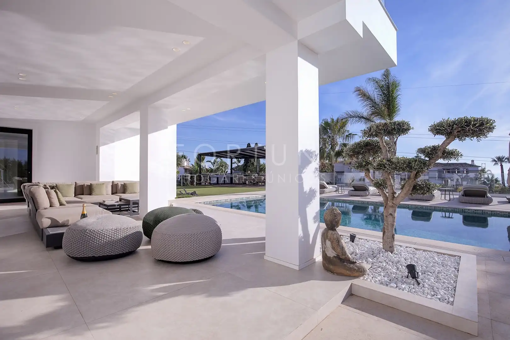 Terraza de Casa o chalet en venta en Marbella con Aire acondicionado, Calefacción y Jardín privado