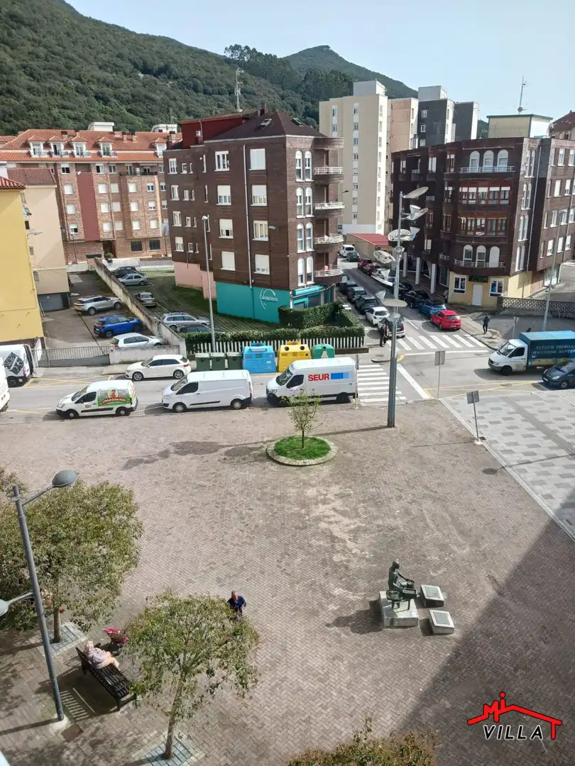 Aparcament de Pis de lloguer en Santoña amb Calefacció, Moblat i Balcó