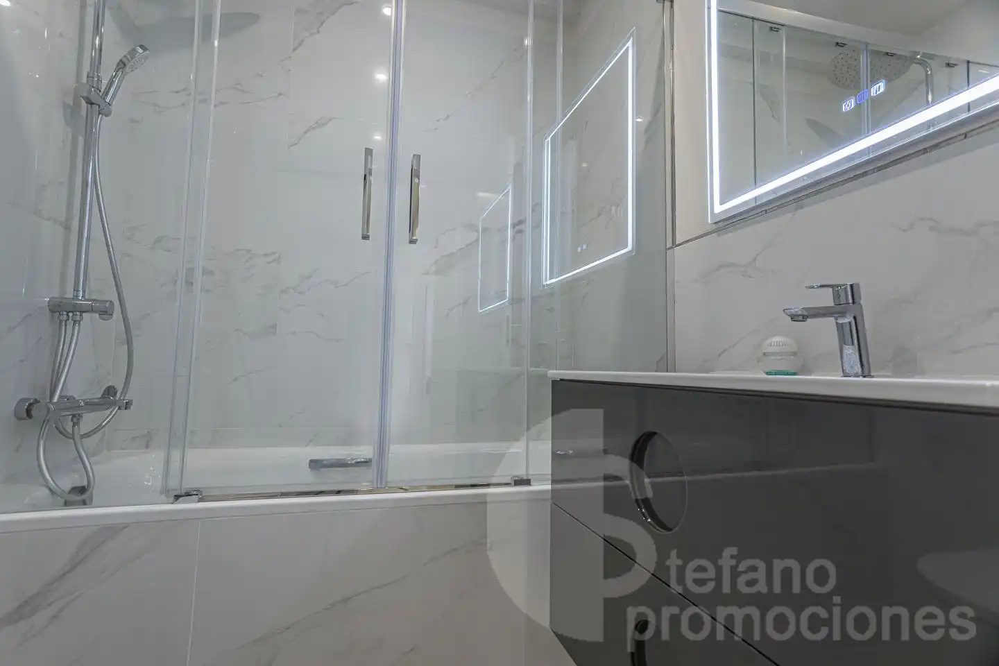 Baño de Planta baja en venta en Málaga con Aire acondicionado y Calefacción