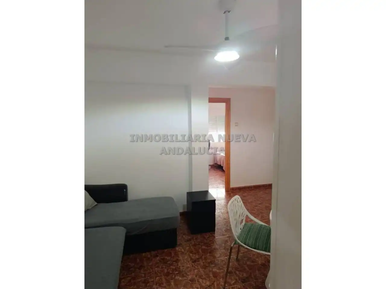 Sala d'estar de Pis de lloguer en Almería amb Moblat