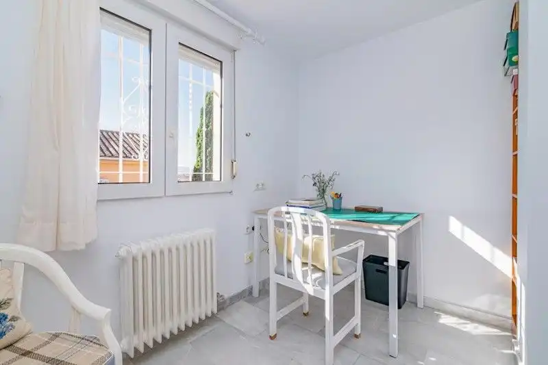 Dormitori de Casa o xalet en venda en Jun amb Aire condicionat, Terrassa i Traster