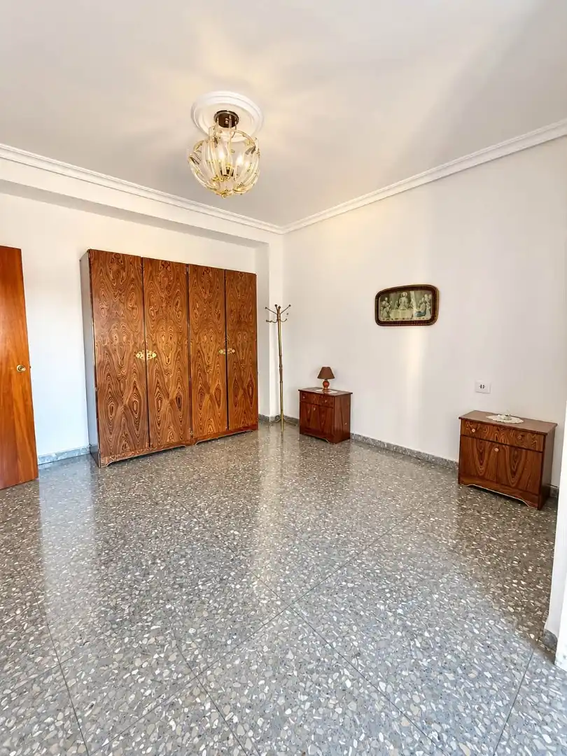 Wohnung zum Verkauf in Alcantarilla mit Klimaanlage, Terrasse und Balkon