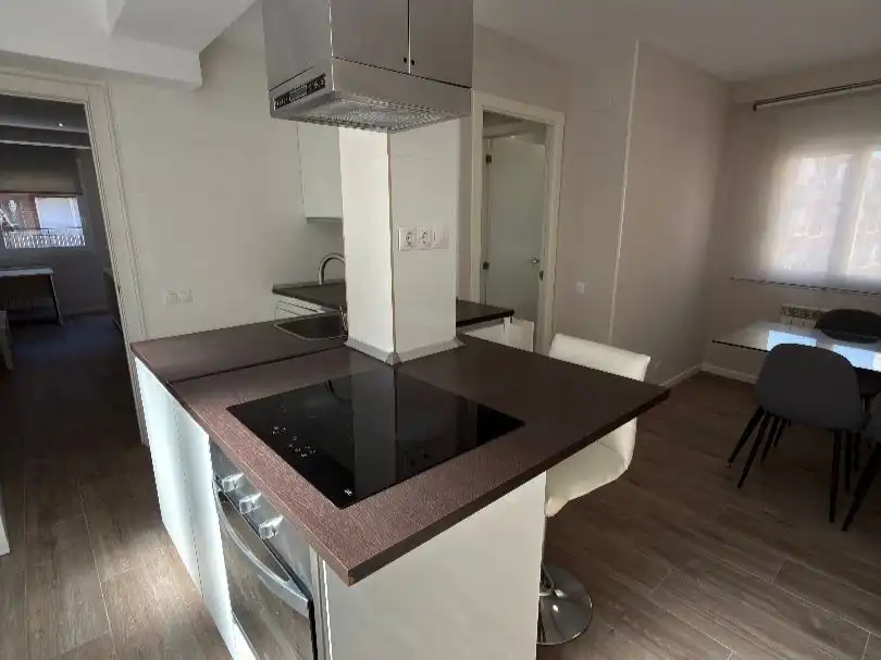 Küche von Wohnung zur Miete in Alcalá de Henares mit Klimaanlage und Terrasse