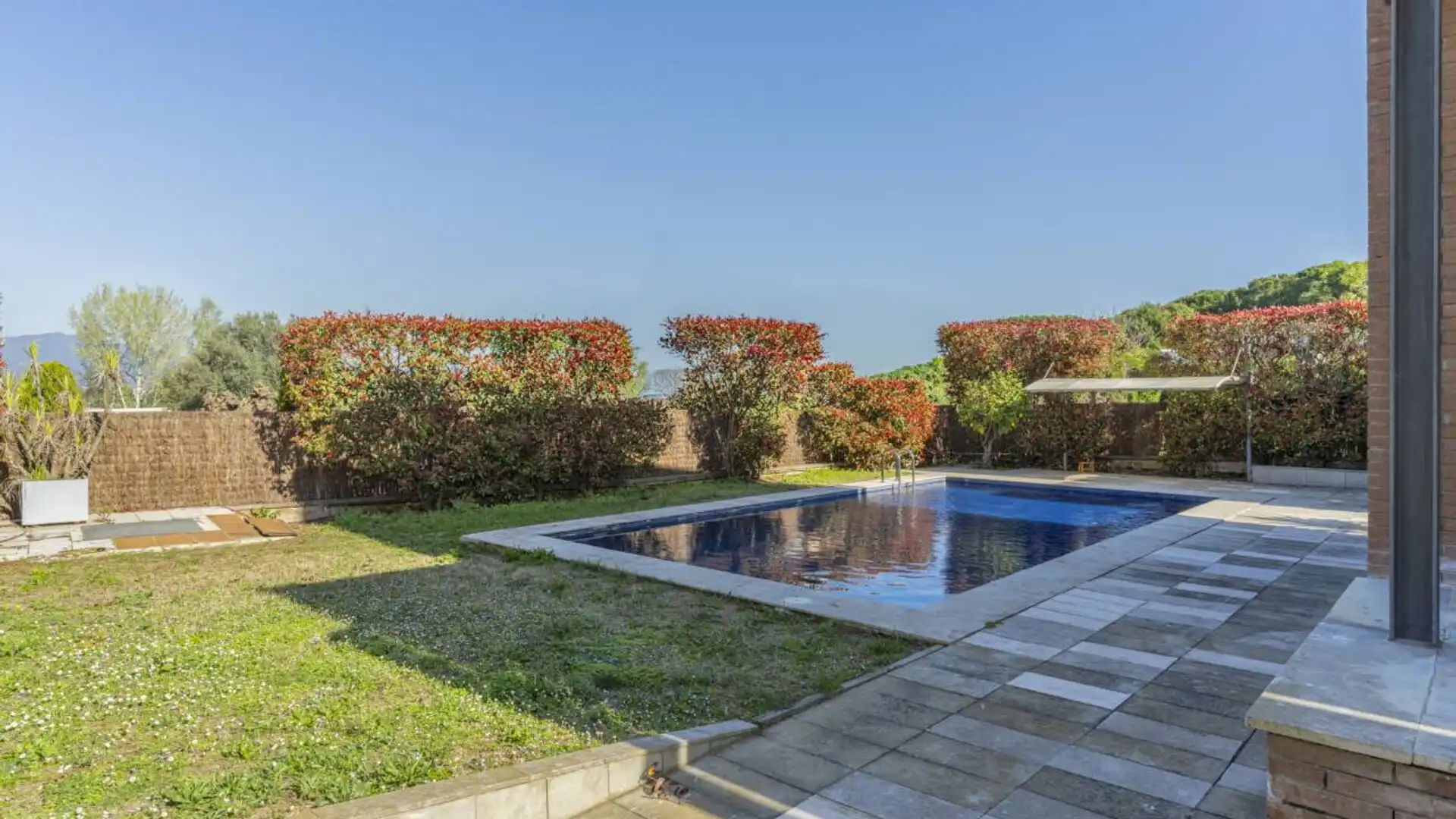 Swimming pool of Houses for sale in Girona Capital  with Air Conditioner, Heating and Private garden