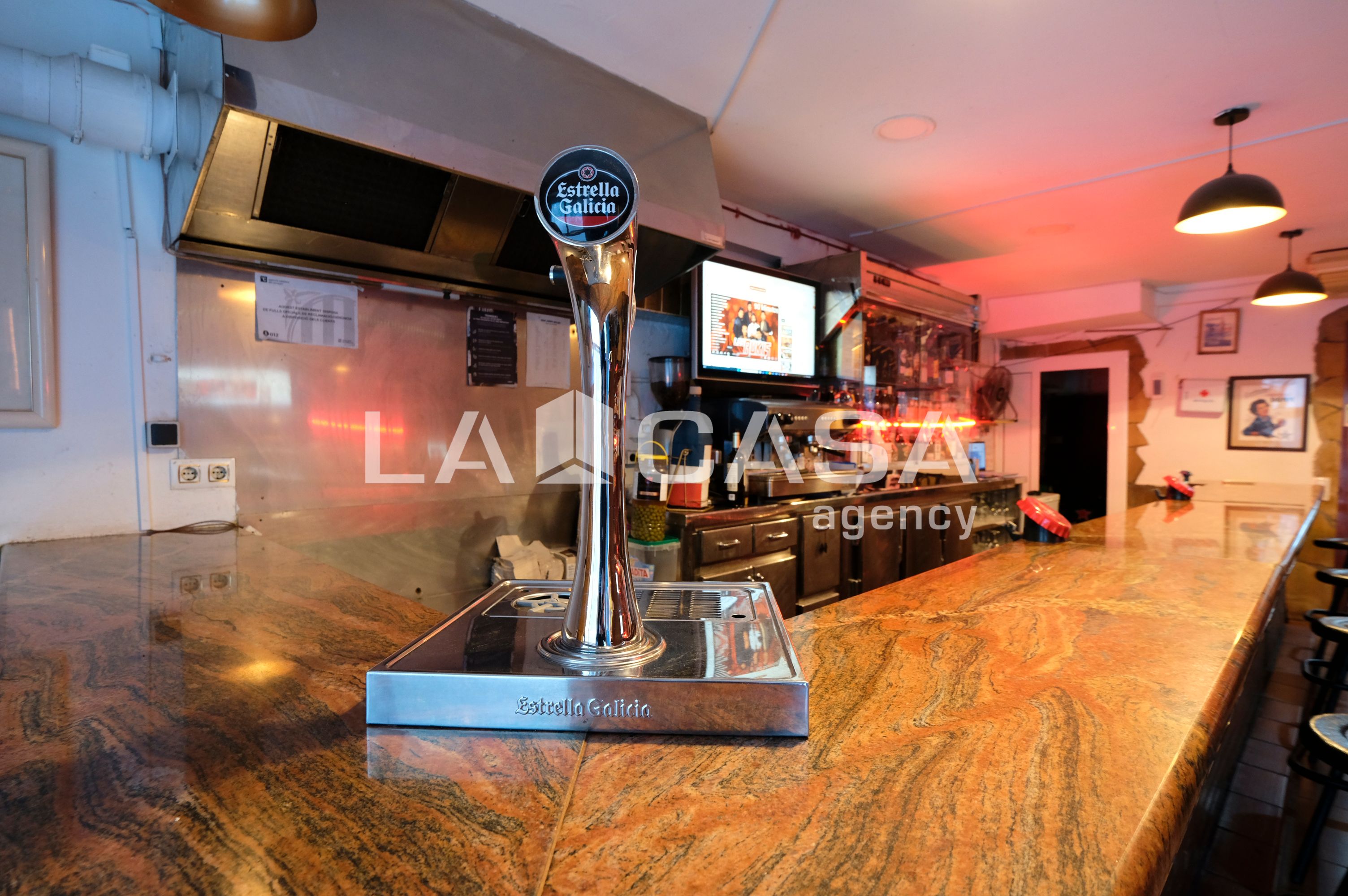 Premises for sale in  Barcelona Capital