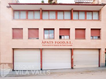 Casa con piscina in vendita a Avenida ESCOLES