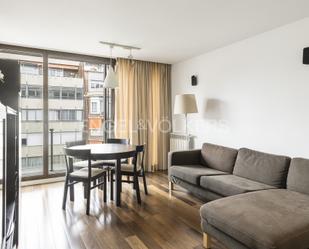 Sala d'estar de Apartament en venda en  Barcelona Capital amb Aire condicionat, Calefacció i Parquet