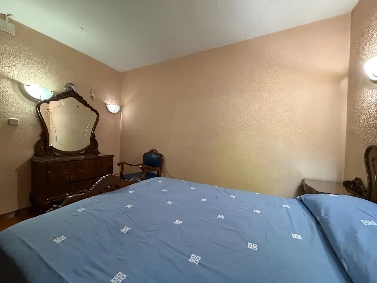Bedroom of Flat for sale in Madrid  with Air Conditioner, Heating and Furnished