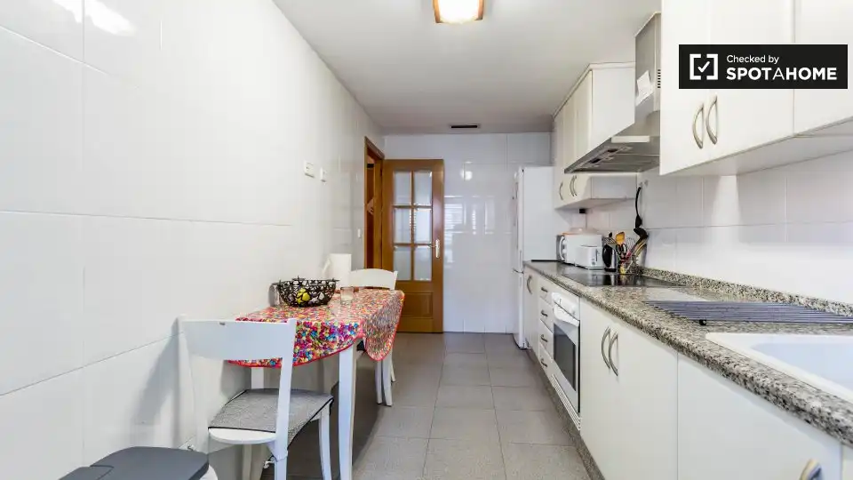 Habitación en Ciutat de les Ciències i de les Arts - Justicia