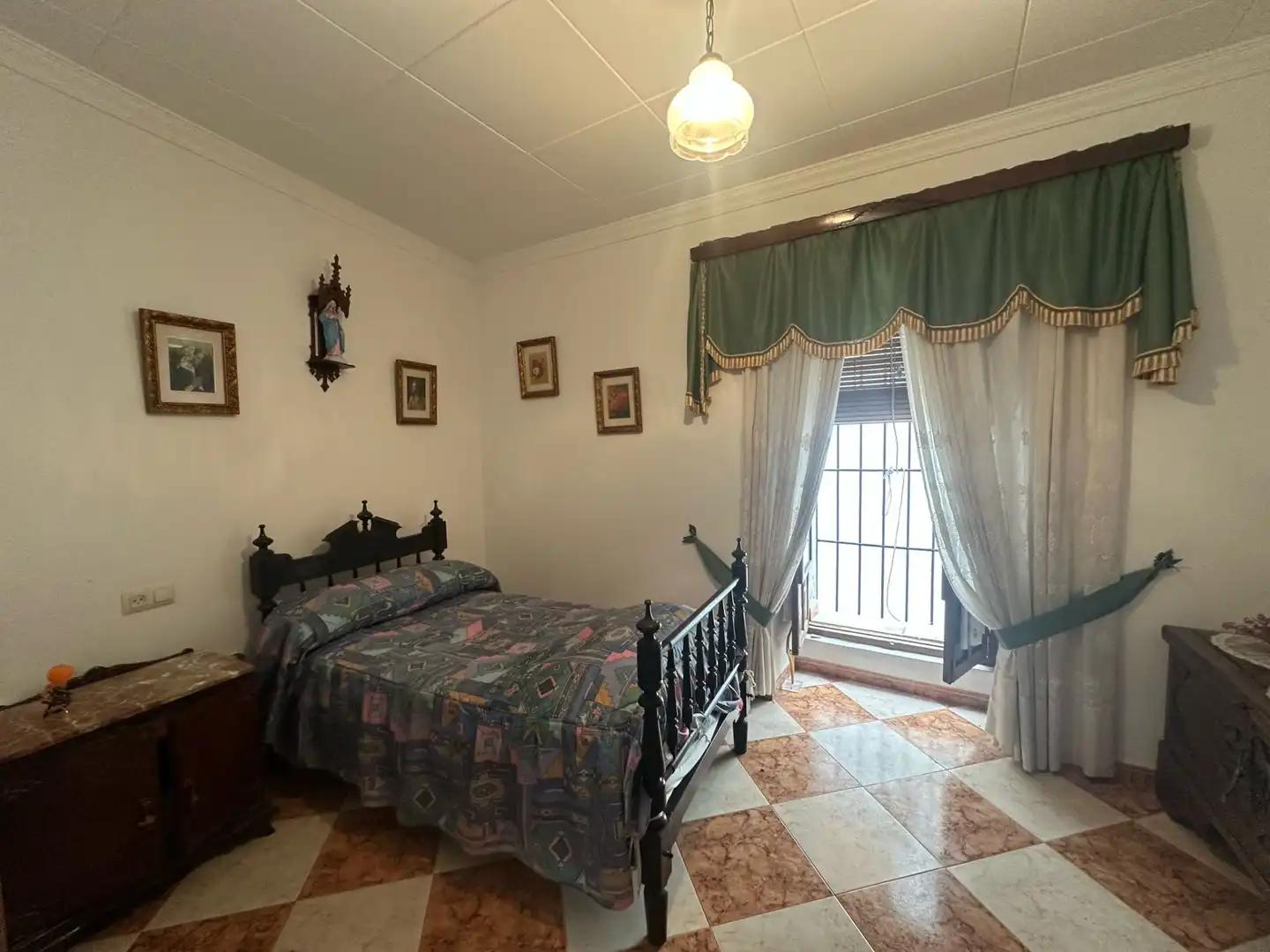 Bedroom of Detached homes for sale in Castro del Río  with Furnished