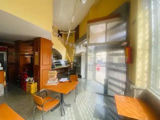 Local en venta en Ripollet con Aire acondicionado