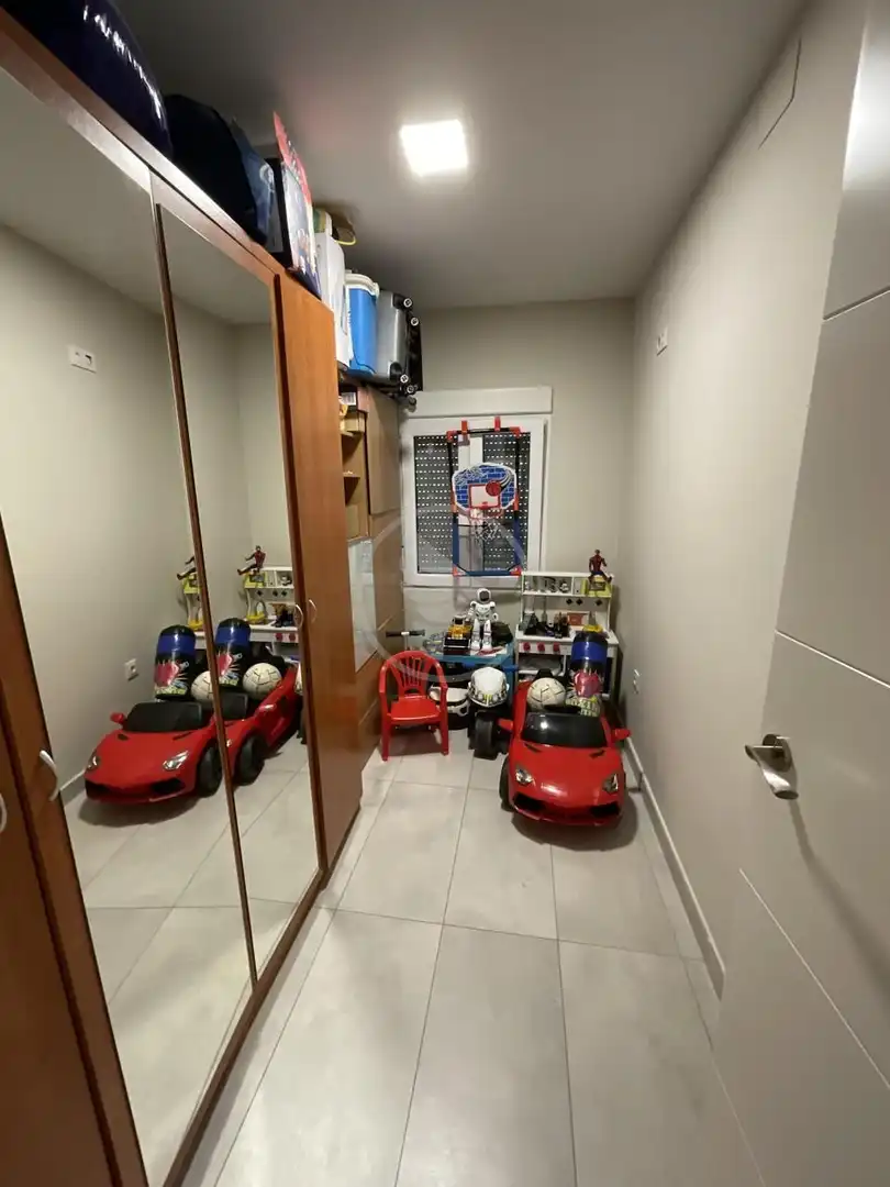 Ground floor for sale in Linares  with Air Conditioner