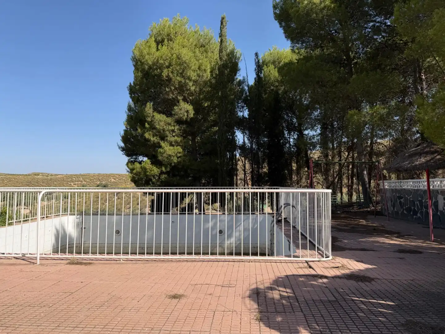 Piscina de Finca rústica en venta en Cúllar