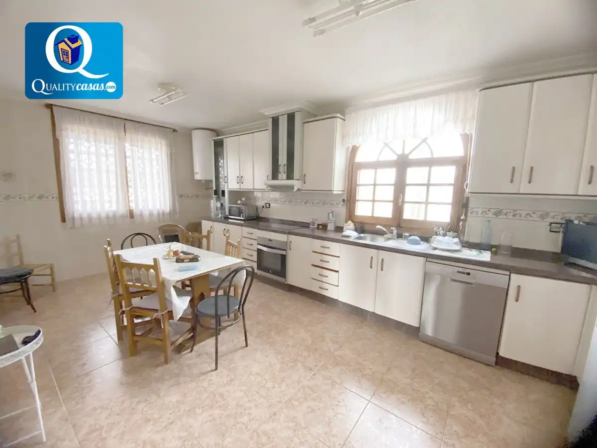 Kitchen of Houses for sale in Mutxamel  with Terrace and Storage room
