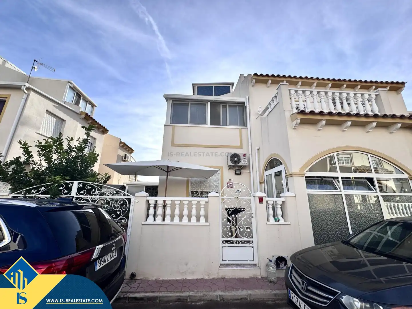 House with terrace for sale in Orihuela Costa