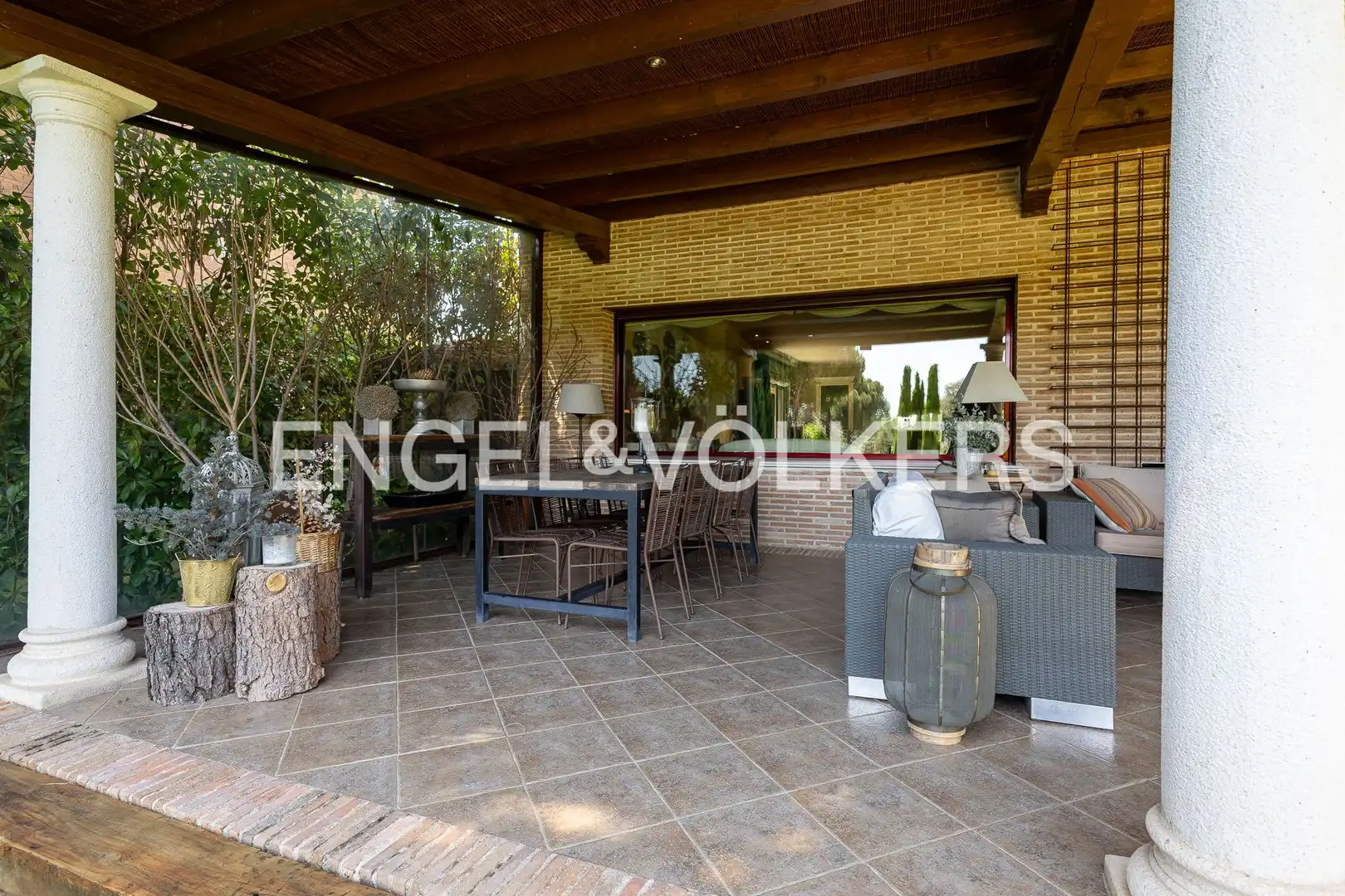 Terrassa de Casa o xalet en venda en Majadahonda amb Calefacció, Jardí privat i Terrassa