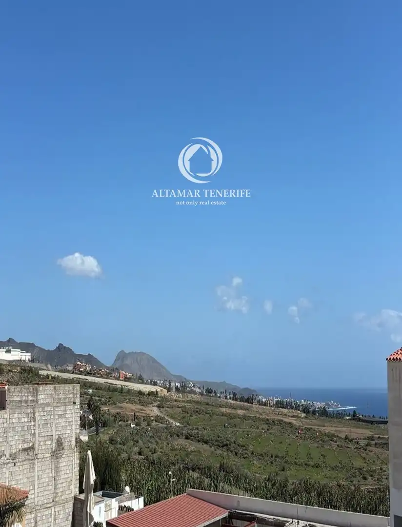 Außenansicht von Gebäude zum Verkauf in Adeje