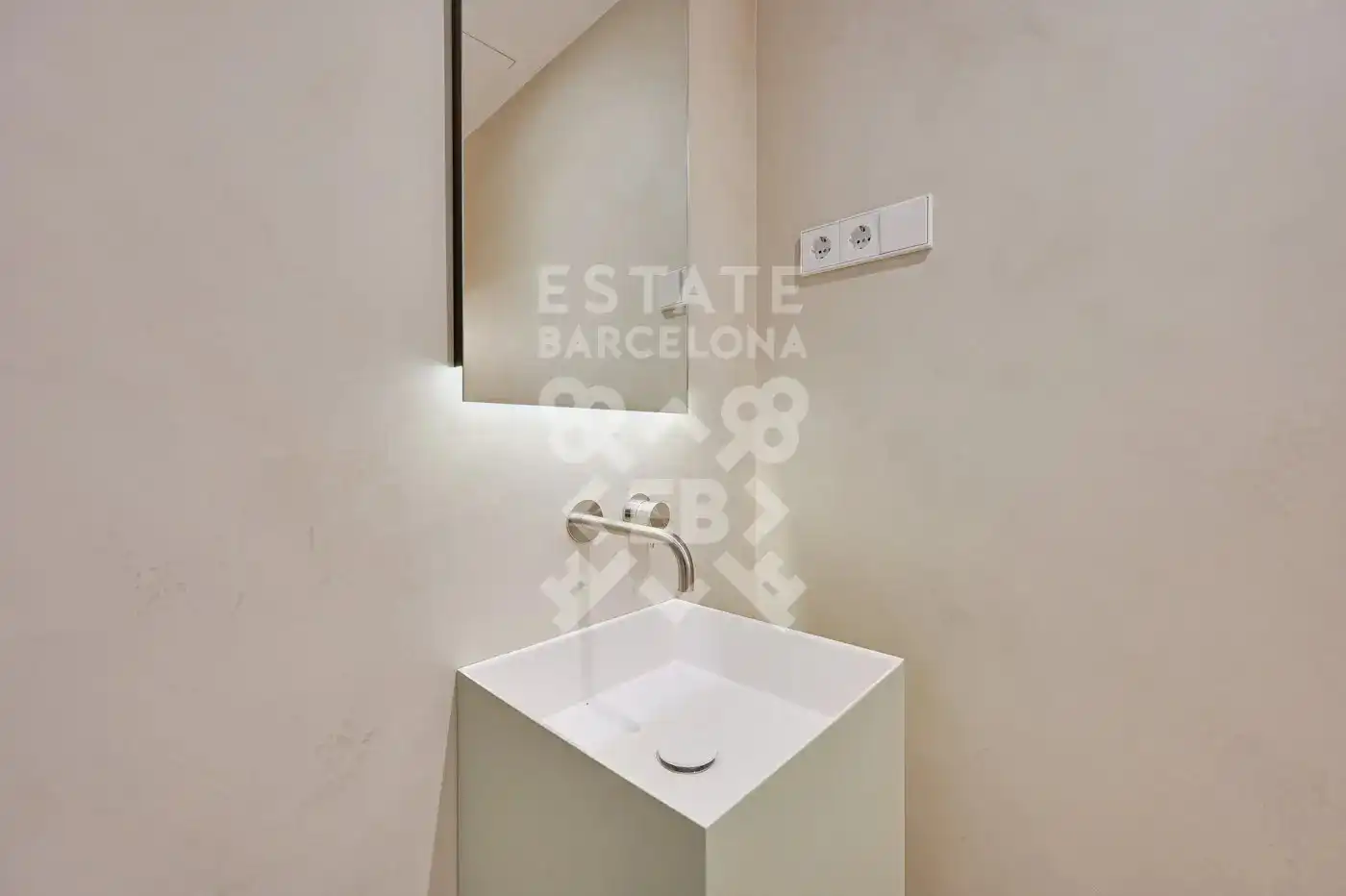 Dormitori de Pis en venda en Barcelona amb Aire condicionat, Calefacció i Terrassa