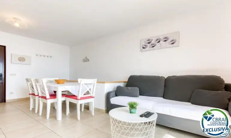 Sala de estar de Finca rústica en venta en Roses con Calefacción, Amueblado y Piscina comunitaria