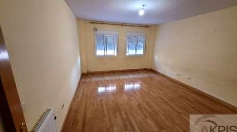 Foto 5 de Piso en venta en Juan Pablo II, Fuensalida, Toledo