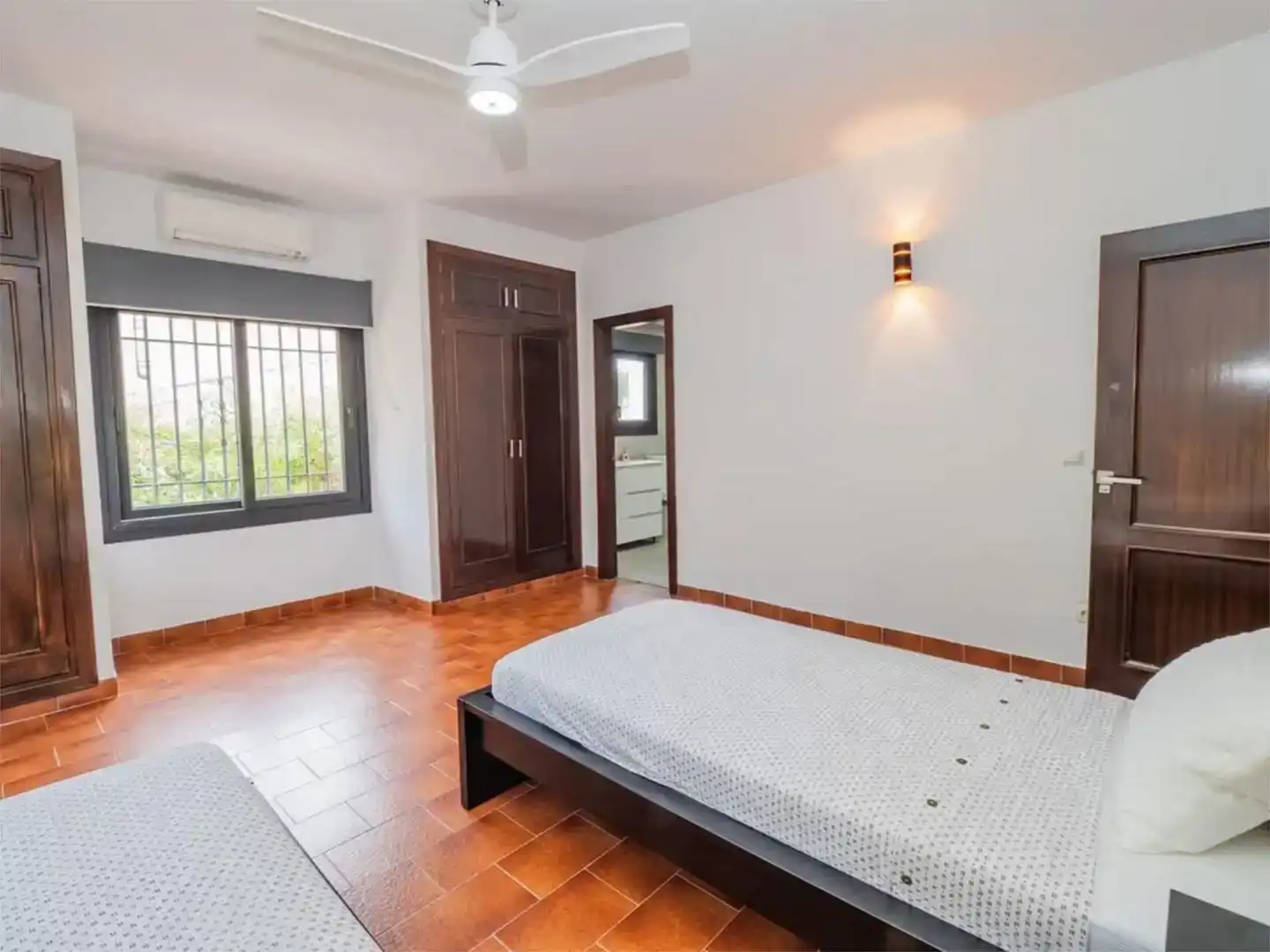 Habitación de Casa o chalet de alquiler en Benalmádena con Aire acondicionado, Jardín privado y Piscina