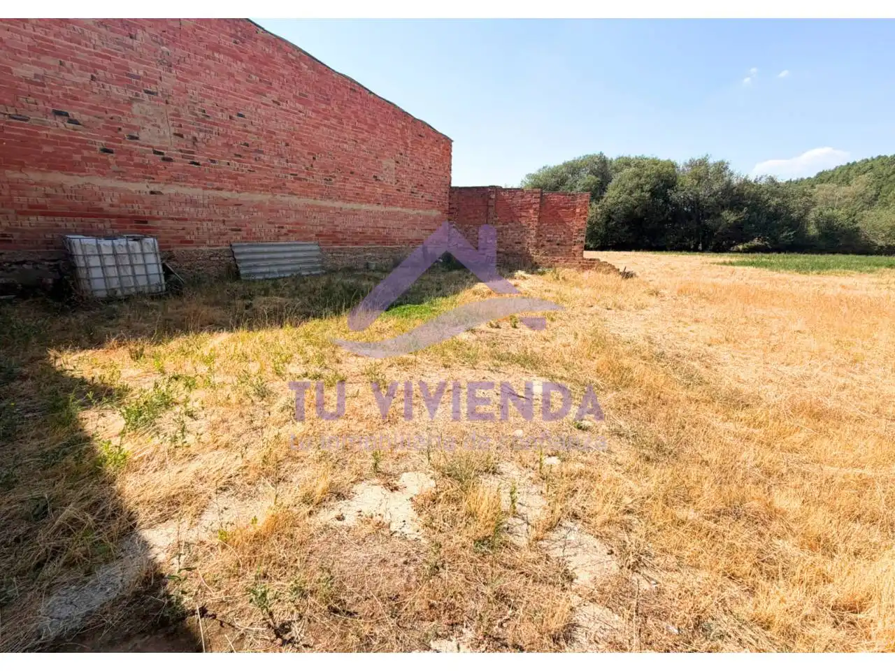 Fabrikhallen zum Verkauf in Saldaña