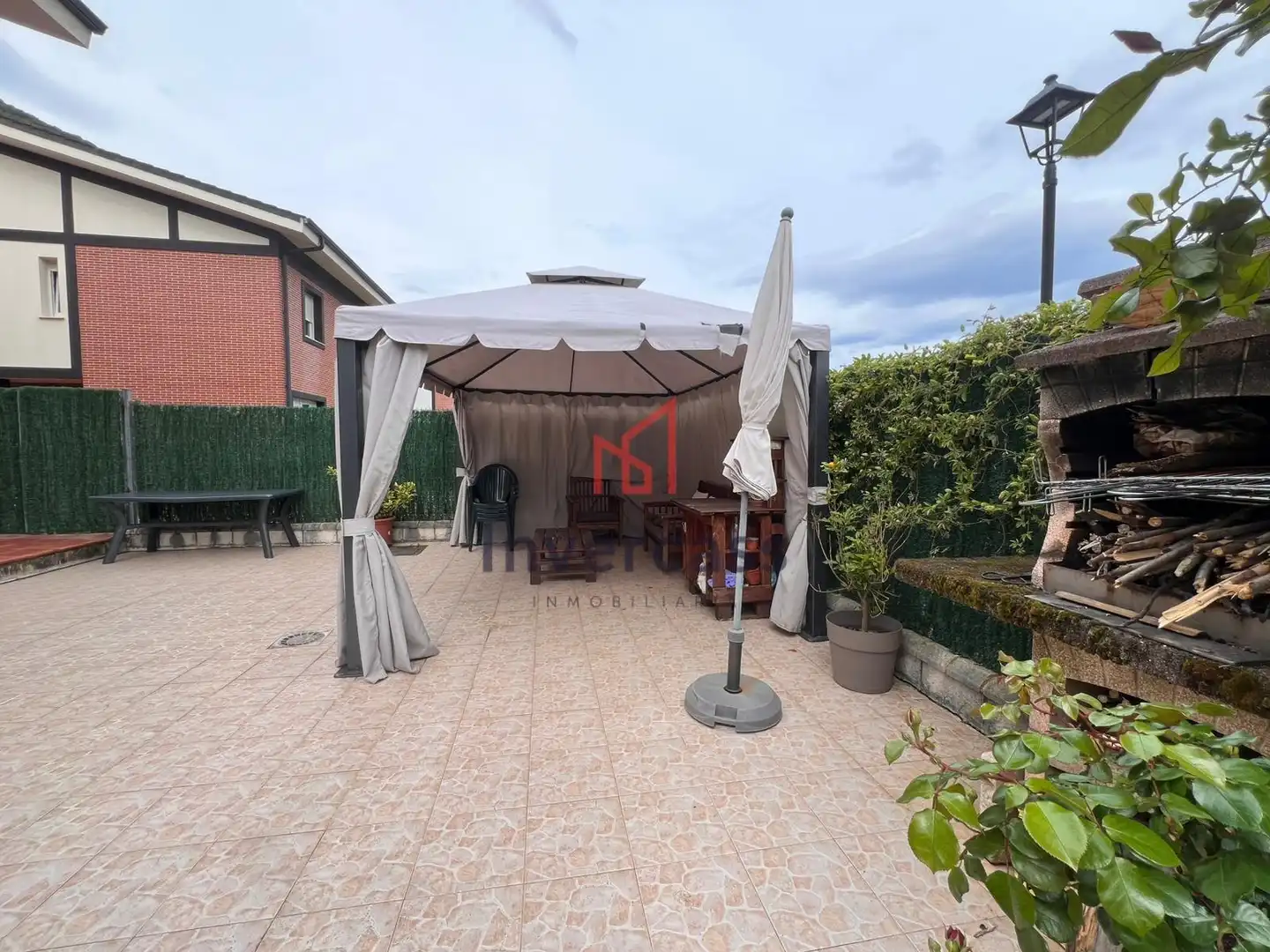 Terraza de Casa adosada en venta en Castro-Urdiales con Calefacción, Jardín privado y Terraza