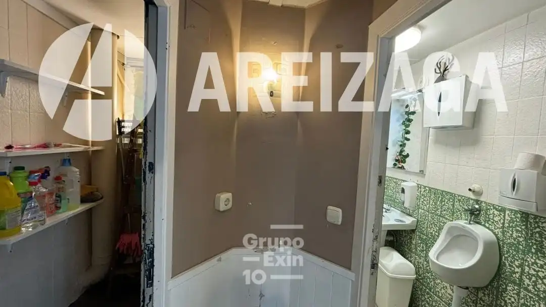 Local comercial en venda a Calle Marina 8, imagen 9