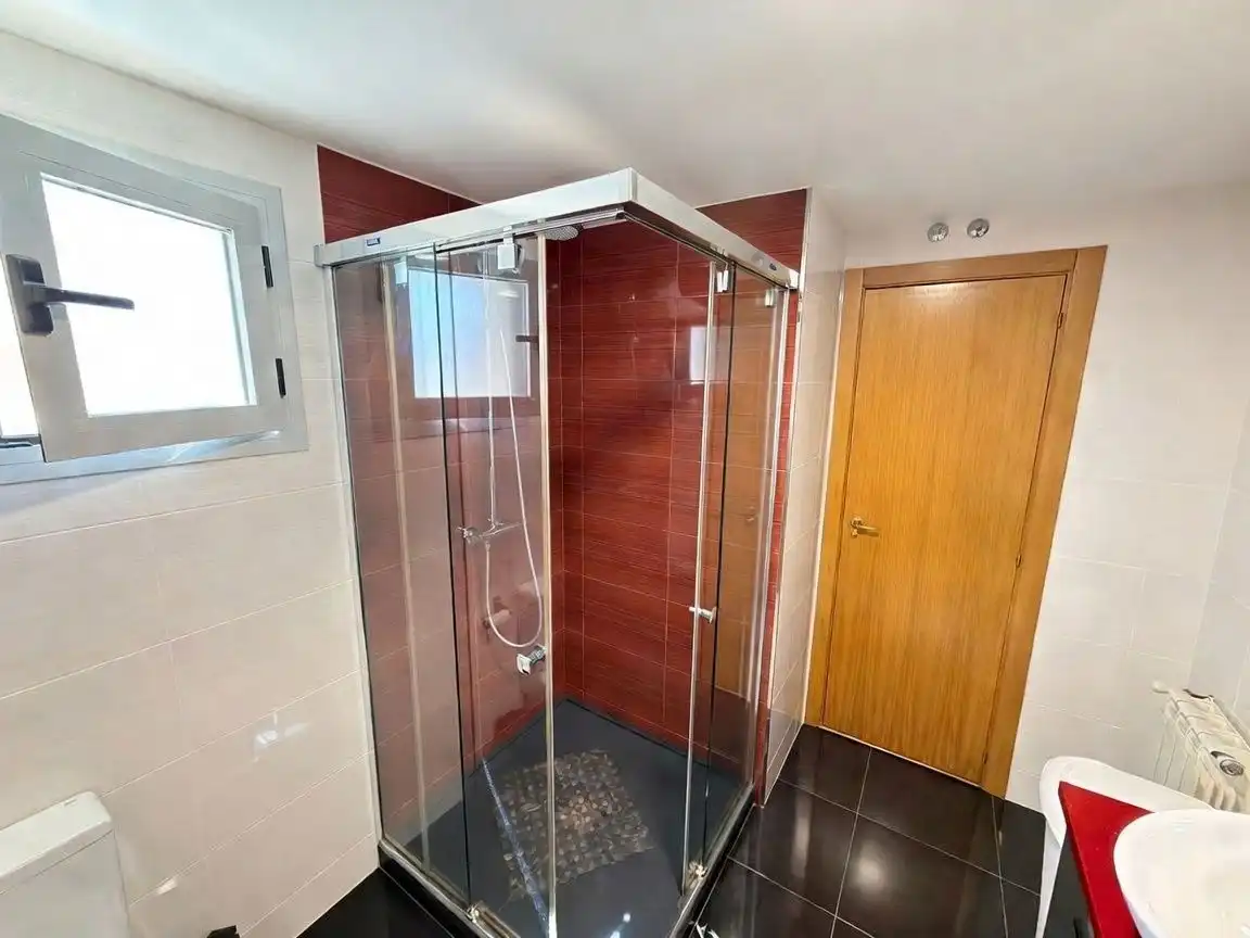 Bany de Casa o xalet en venda en Tórtola de Henares amb Calefacció i Terrassa
