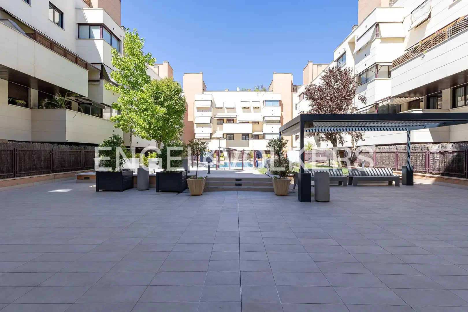 Terrassa de Dúplex de lloguer en Madrid amb Aire condicionat, Calefacció i Terrassa