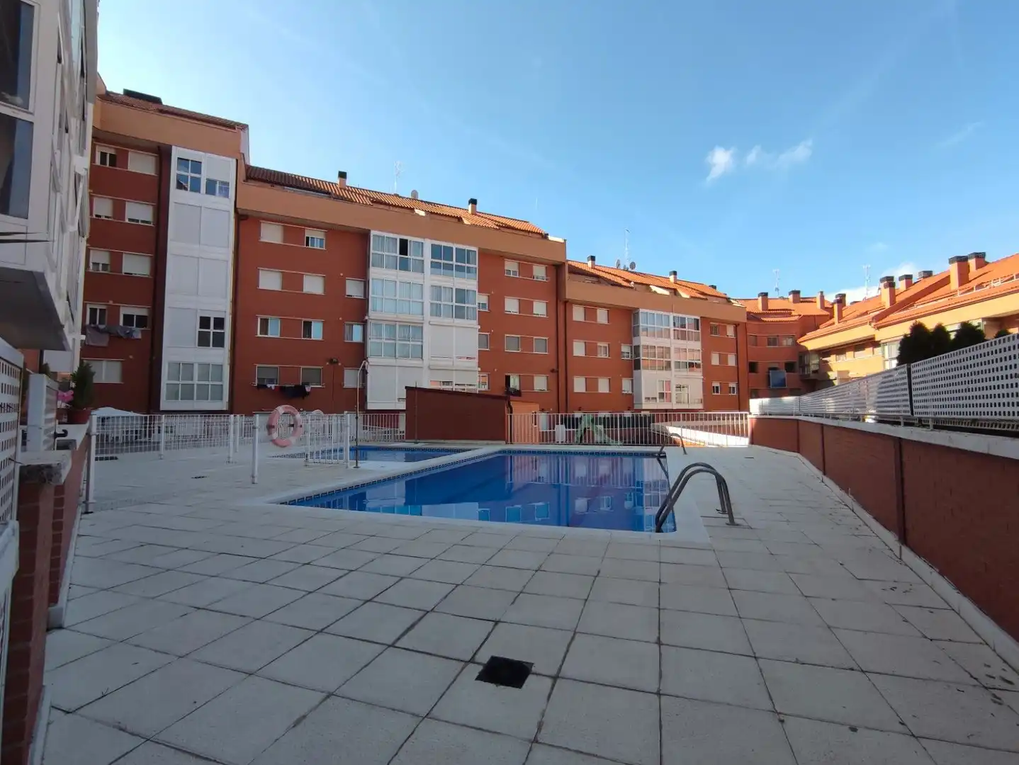 Piscina de Loft en venda en Villamediana de Iregua amb Calefacció, Terrassa i Piscina comunitària