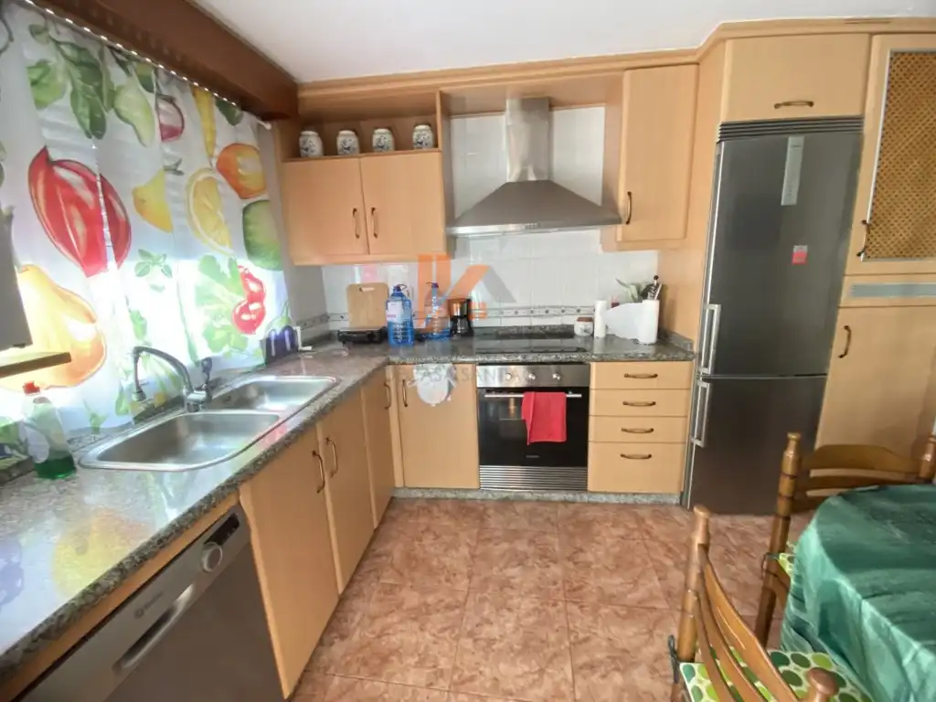 Kitchen of Flat for rent in Santiago de Compostela   with Furnished