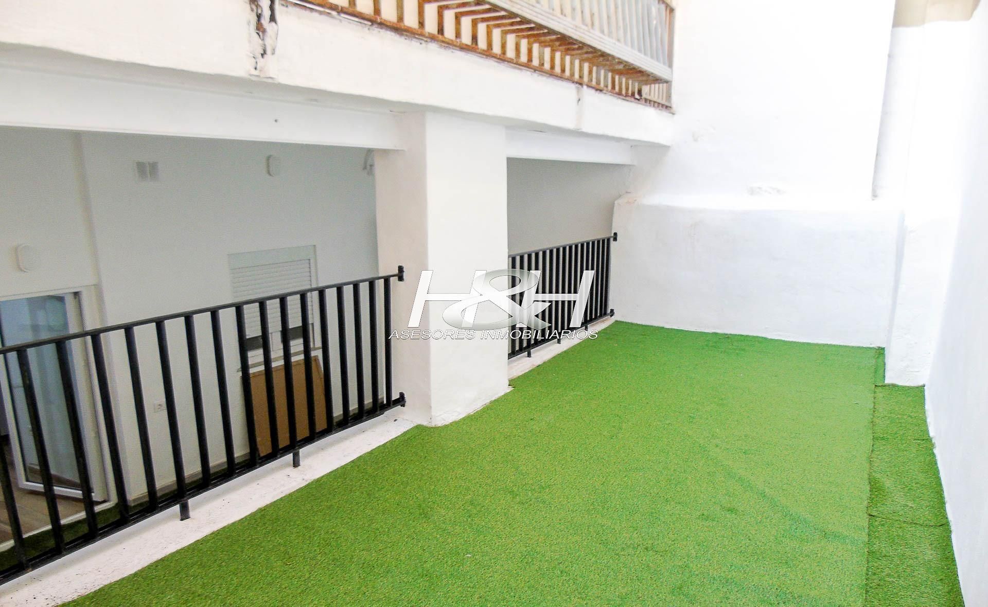 Terrassa de Pis de lloguer en Burjassot amb Aire condicionat i Terrassa