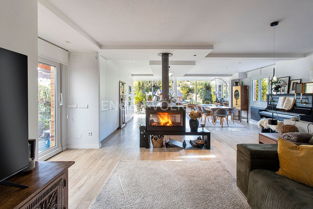 Living room of House or chalet for sale in Gijón   with Heating, Private garden and Terrace
