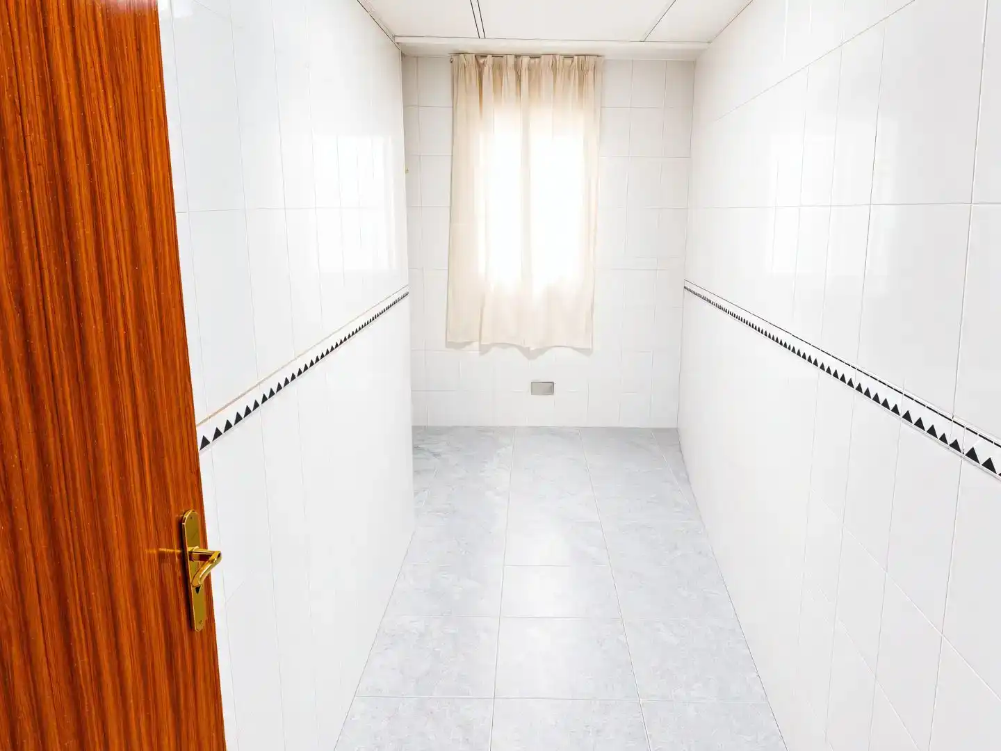 Badezimmer von Wohnung zum Verkauf in Esplugues de Llobregat