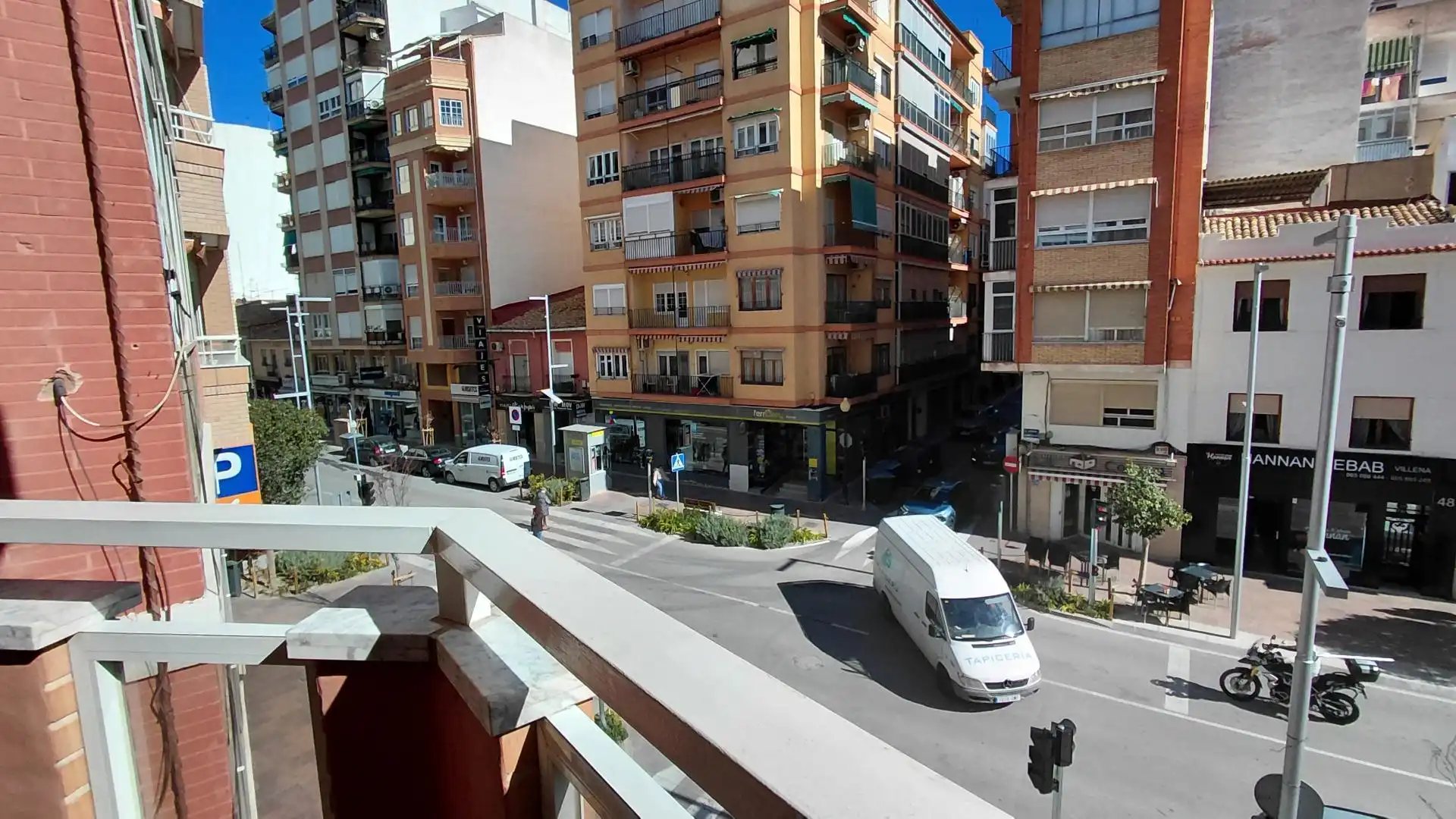 Außenansicht von Wohnung zum Verkauf in Villena mit Heizung und Balkon