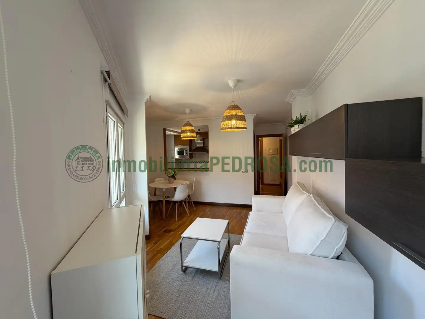 Schlafzimmer von Wohnungen zur Miete in Poio mit Heizung, Abstellraum und Möbliert