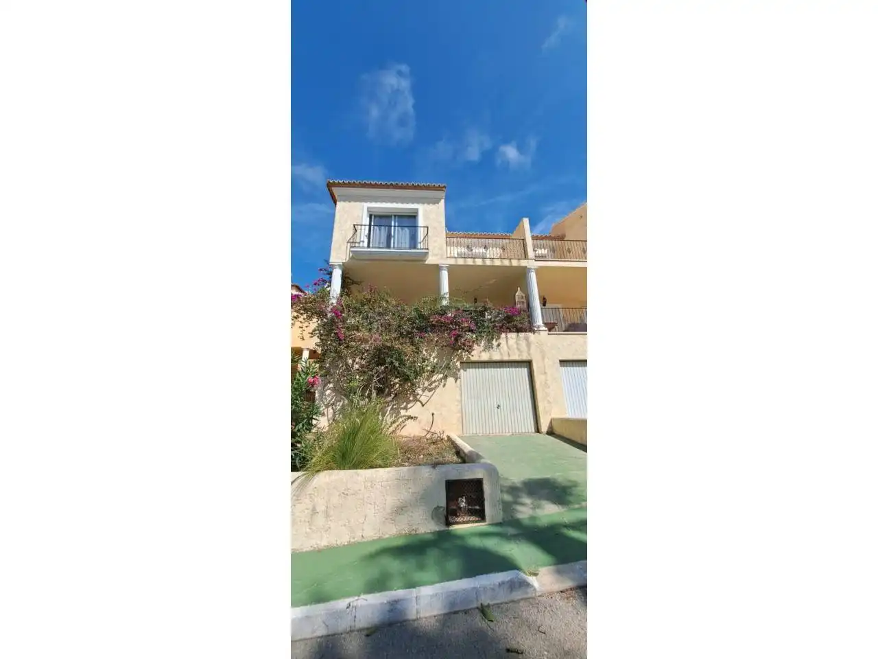 Exterior view of Detached homes for sale in Alicante / Alacant  with Air Conditioner, Terrace and Furnished