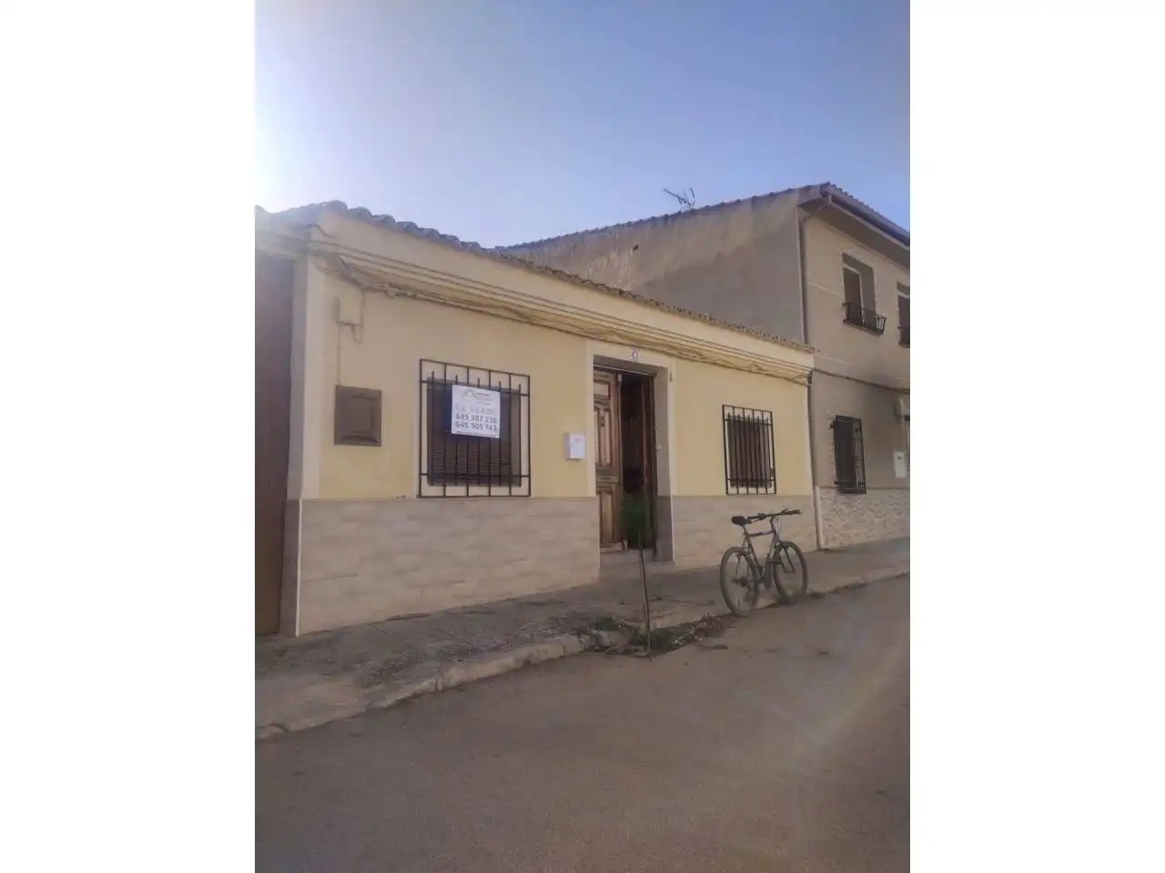 Exterior view of Houses for sale in San Carlos del Valle  with Private garden