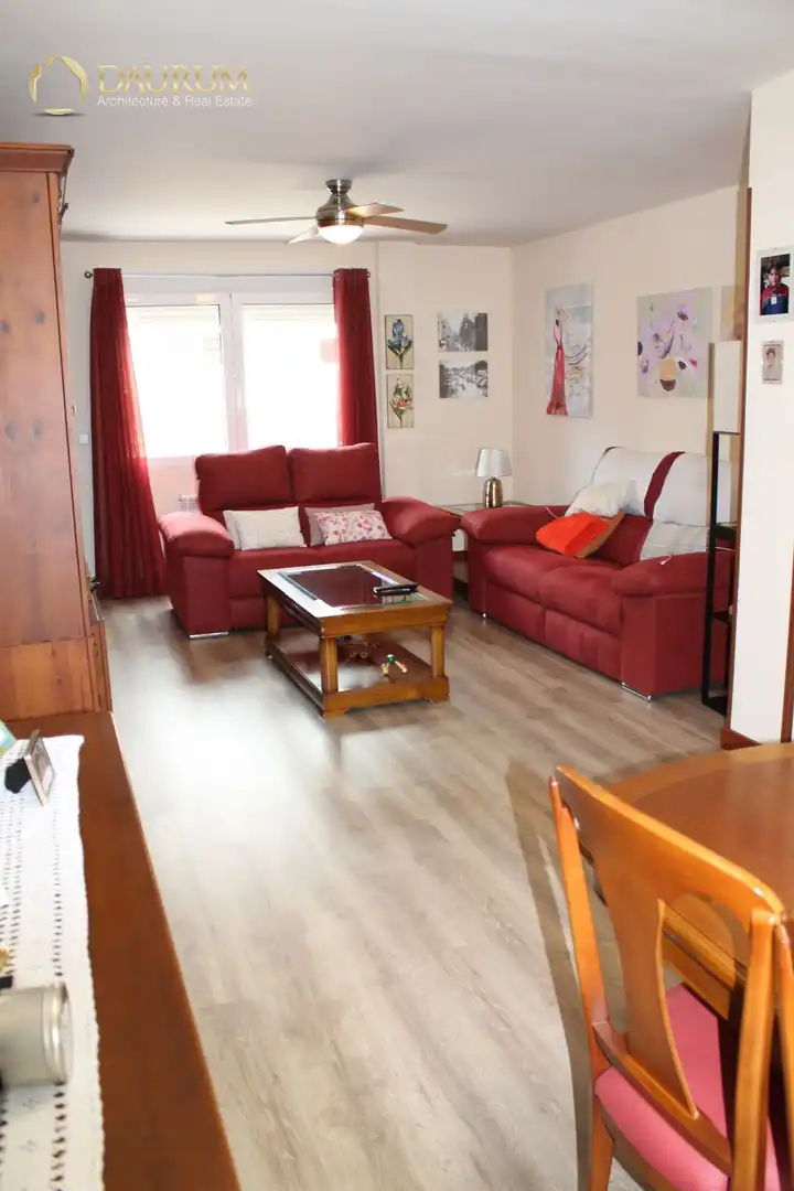 Sala d'estar de Casa adosada en venda en Getafe amb Calefacció, Terrassa i Traster