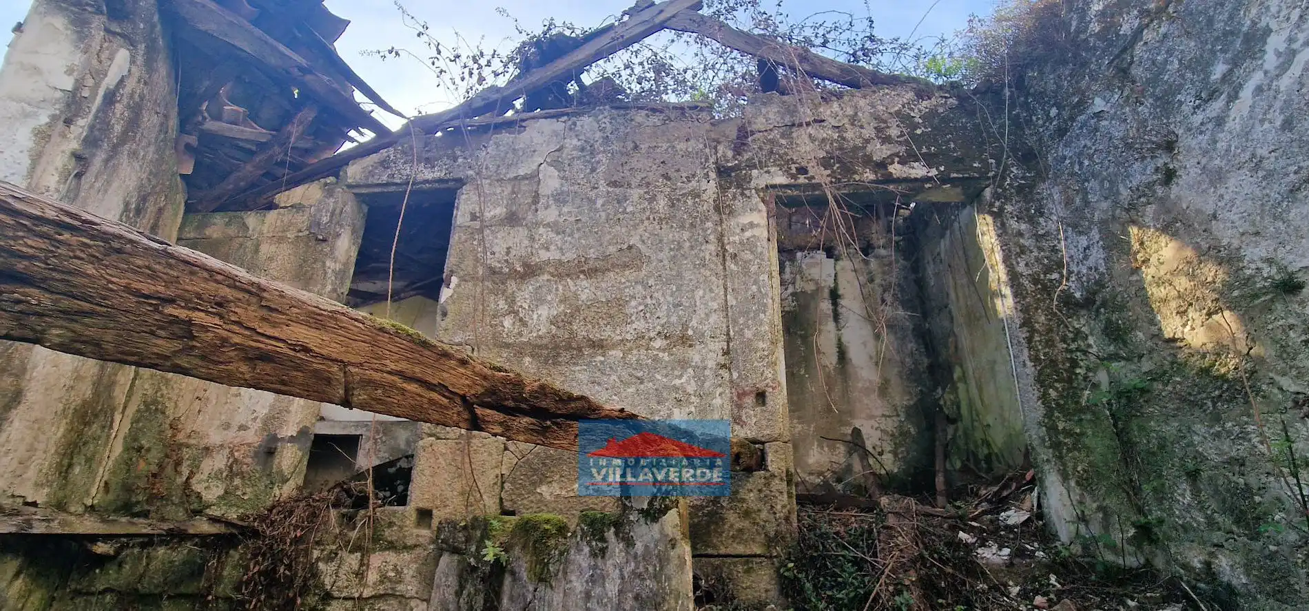 Casa adosada en venda en Bueu