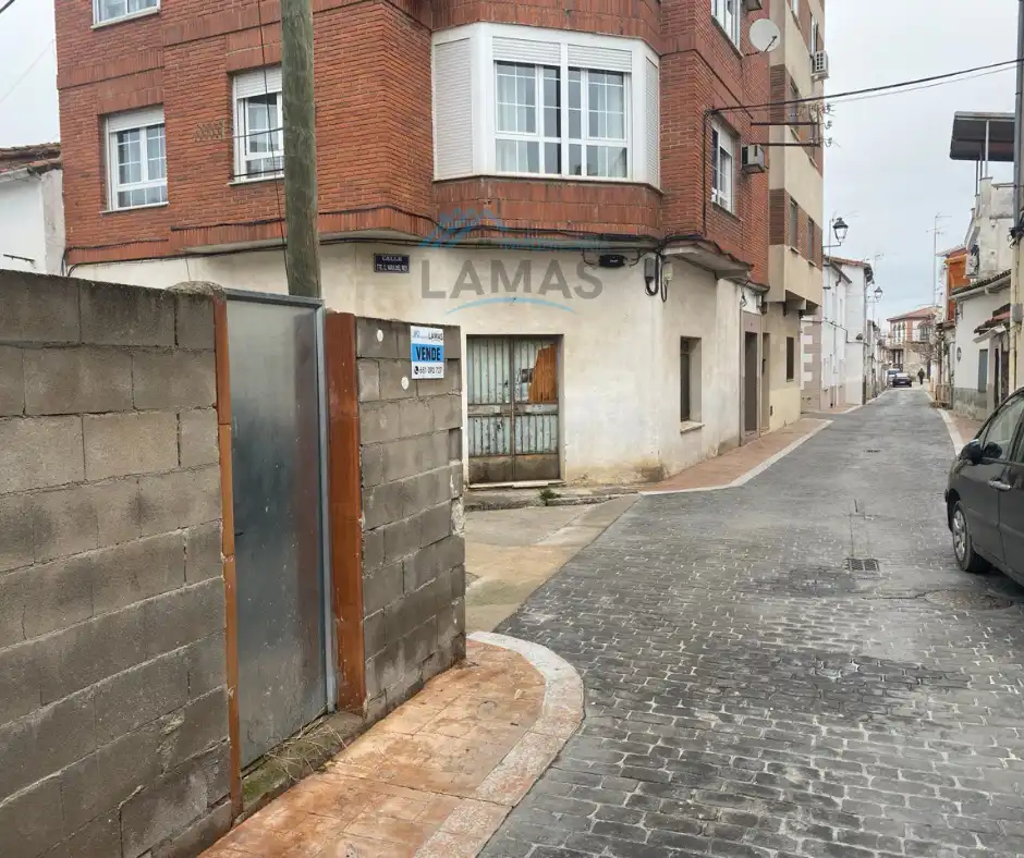 Terreni e lotti in vendita a Calle Teniente Coronel Vara del Rey 14, imagen 3
